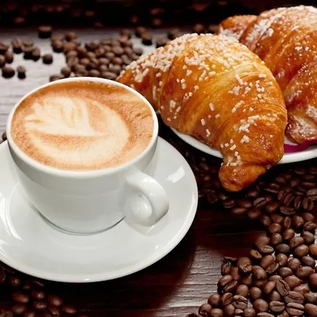 Apartment Luca House Montalbo